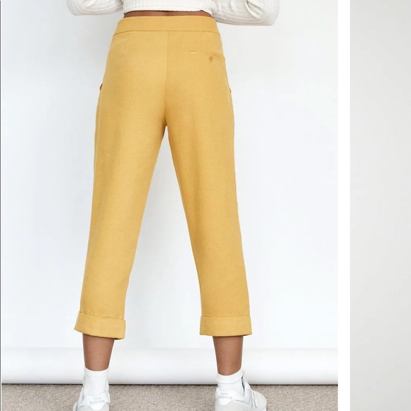 *SOLD* NEW ARITZIA allant pants - Picture 2 of 3